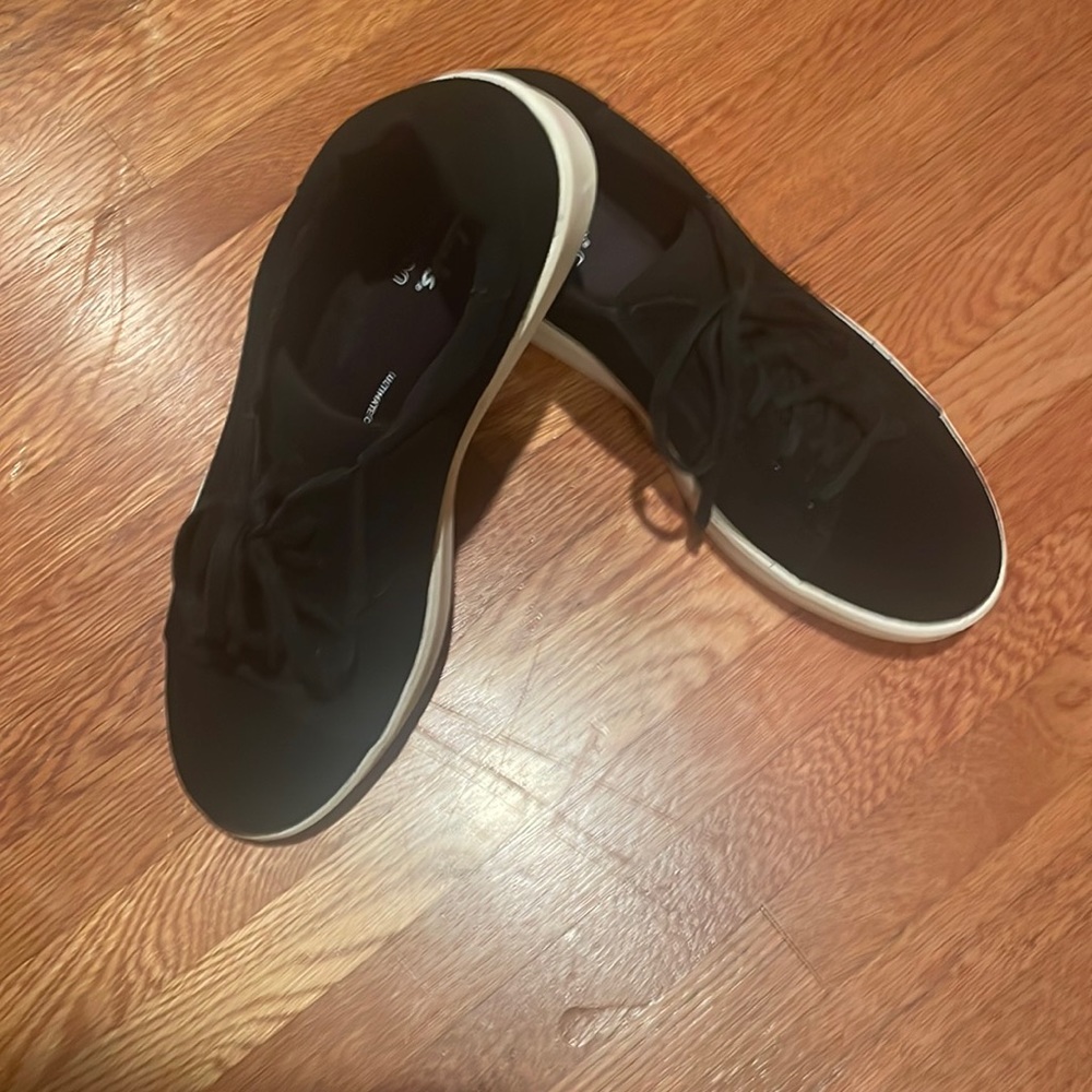 Clarks Layton Womens platform tie sneaker size 9